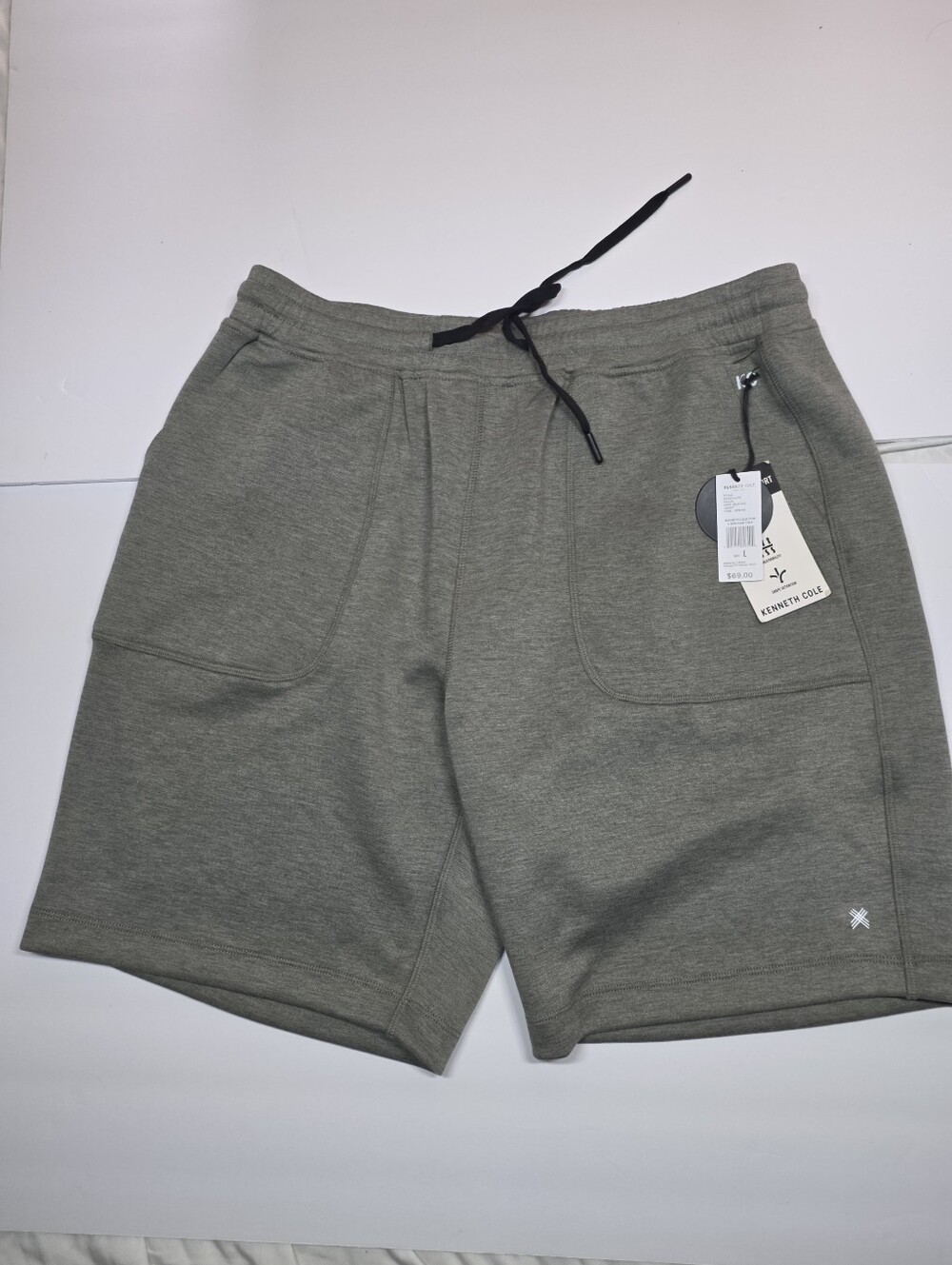 Men's Kenneth Cole Shorts Large  Tech Jogger Scuba Shorts Gray GREEN HEATHER